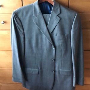 Men’s suit